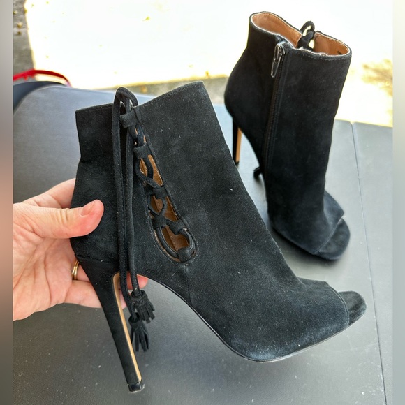 Steve Madden open toe booties - Picture 2 of 6